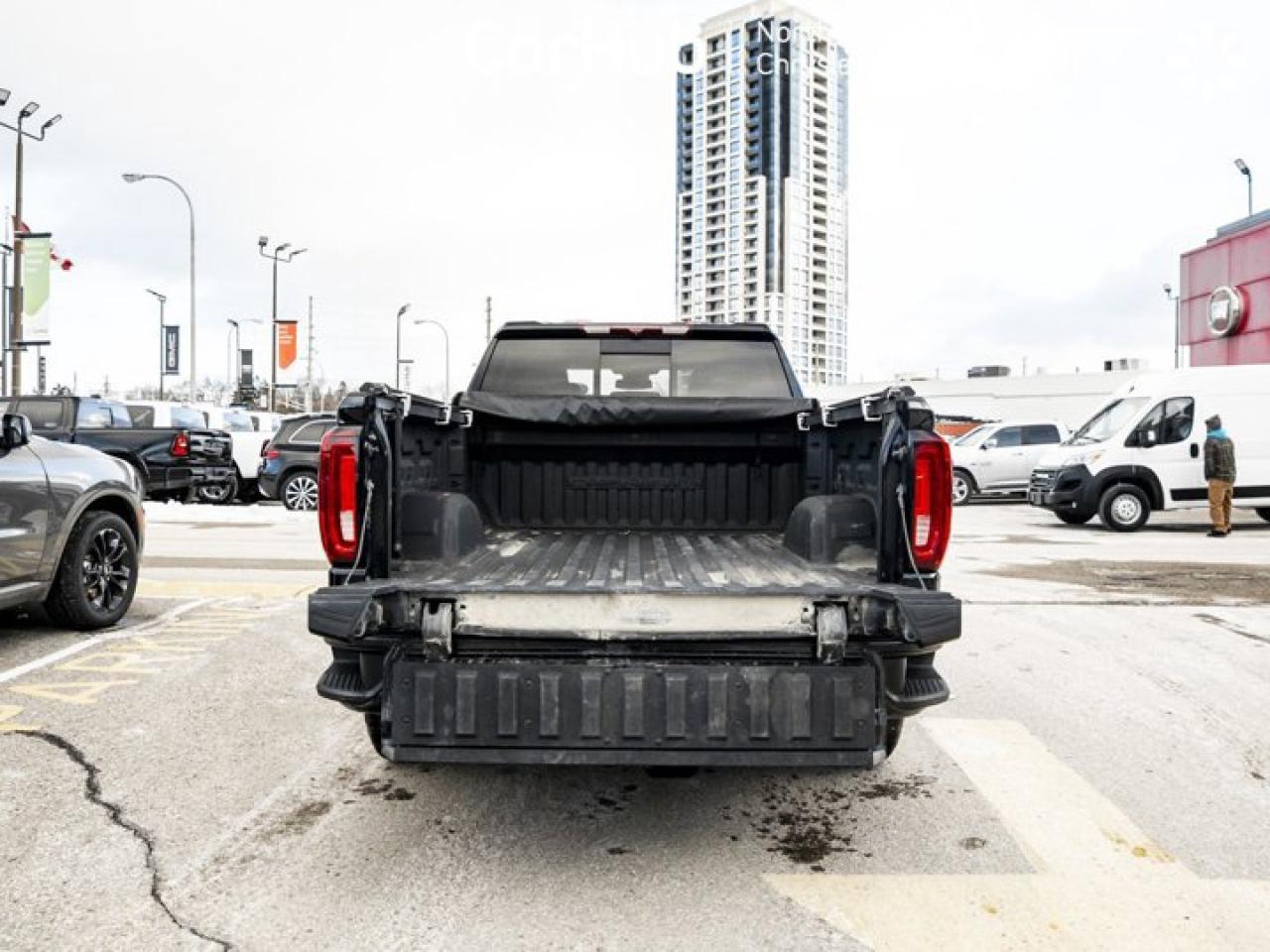 2023 GMC Sierra 1500 Denali 157'' 6.2L V8 Sunroof MultiPro Tailgate Leather Captain Seats Photo