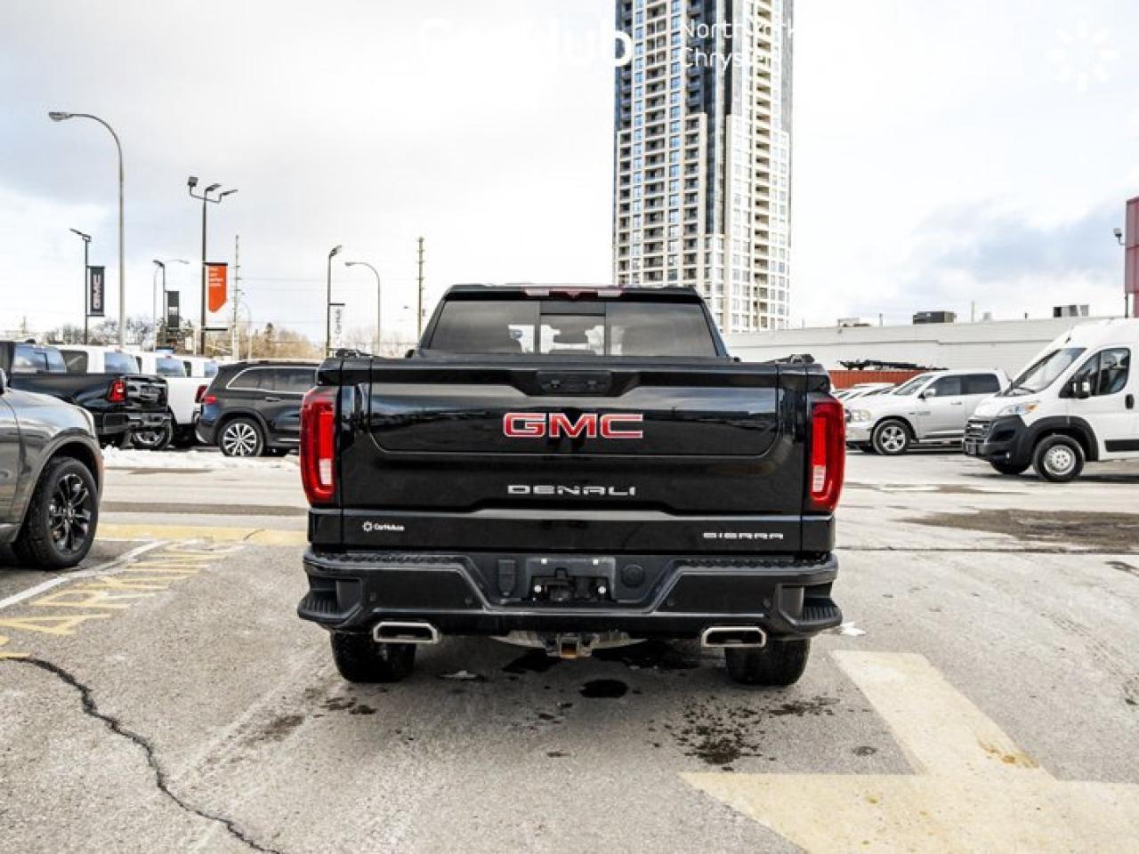 2023 GMC Sierra 1500 Denali 157'' 6.2L V8 Sunroof MultiPro Tailgate Leather Captain Seats Photo