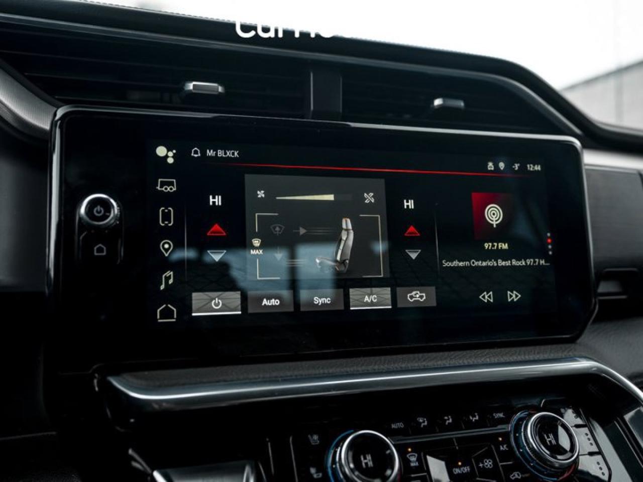 2023 GMC Sierra 1500 Denali 157'' 6.2L V8 Sunroof MultiPro Tailgate Leather Captain Seats Photo