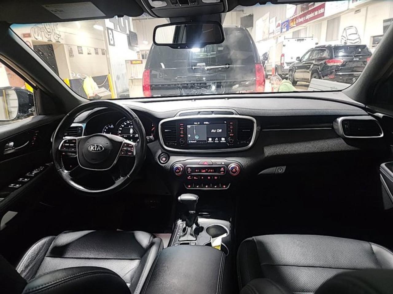 2020 Kia Sorento SX V6 AWD | 3rd Row | Nav | Pano Sunroof | Leather | Heated Seats | Alloys | Photo2