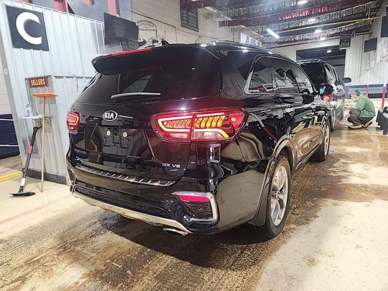 2020 Kia Sorento SX V6 AWD | 3rd Row | Nav | Pano Sunroof | Leather | Heated Seats | Alloys | Photo