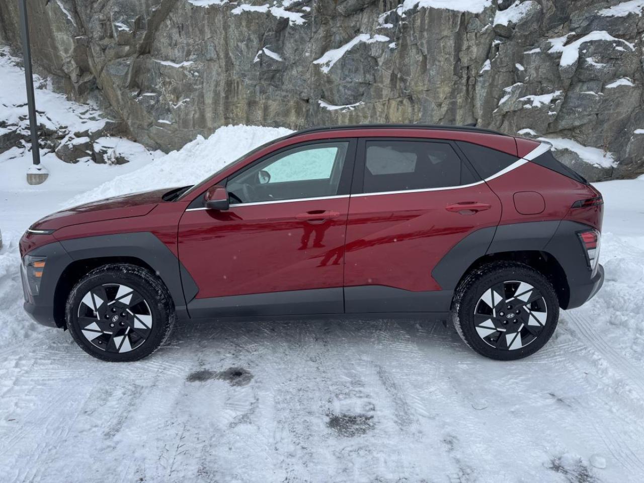 2025 Hyundai KONA 2.0L Preferred AWD w/Trend Package Photo3