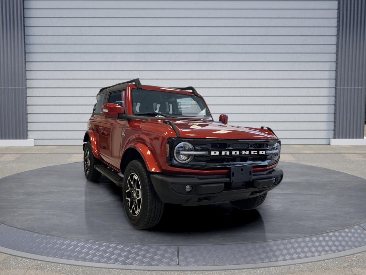 2023 Ford Bronco Outer Banks Photo