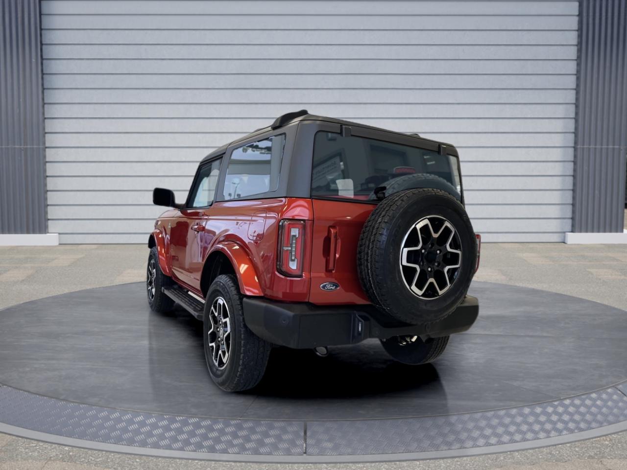 2023 Ford Bronco Outer Banks Photo