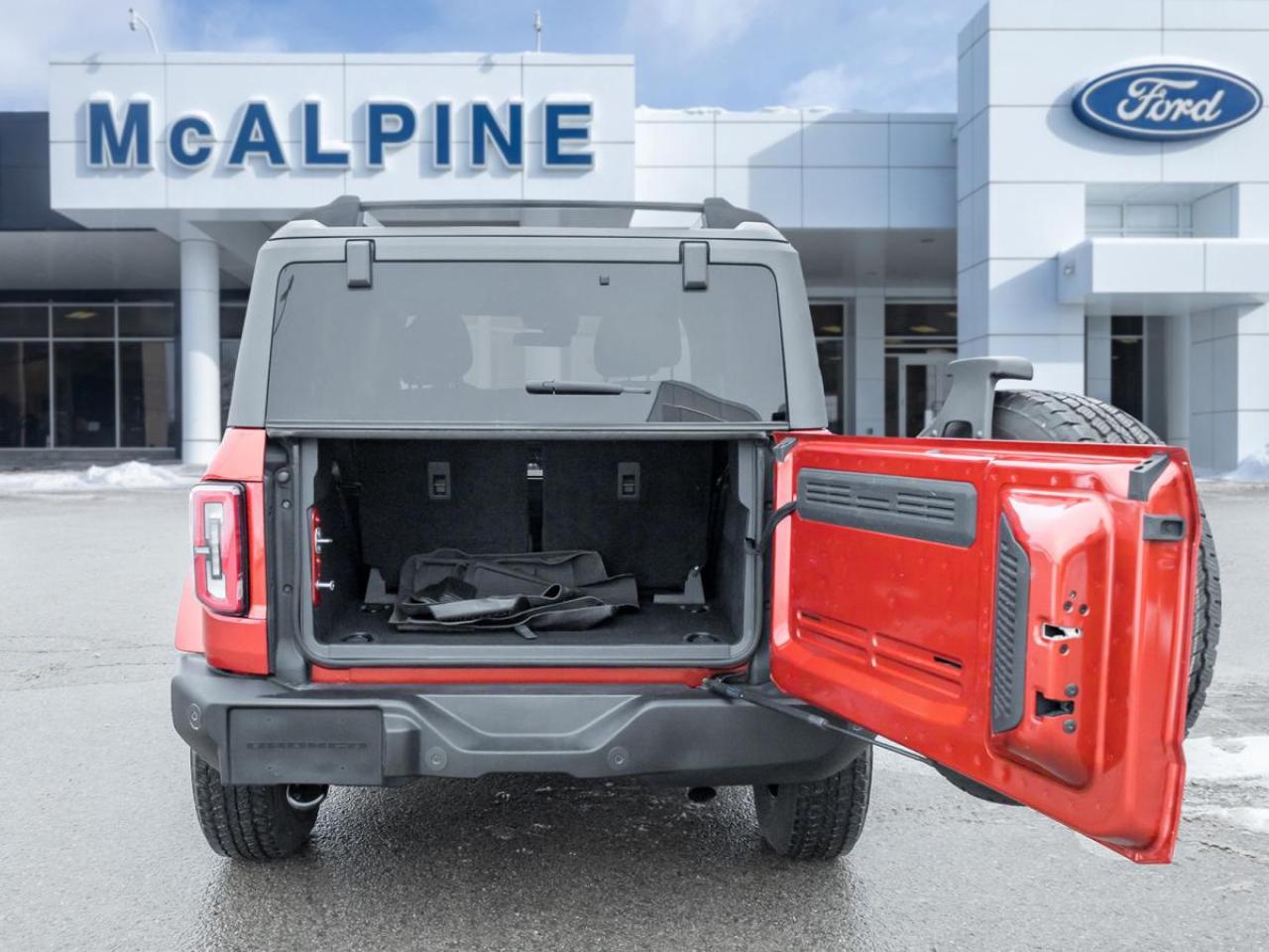 2023 Ford Bronco Outer Banks Photo