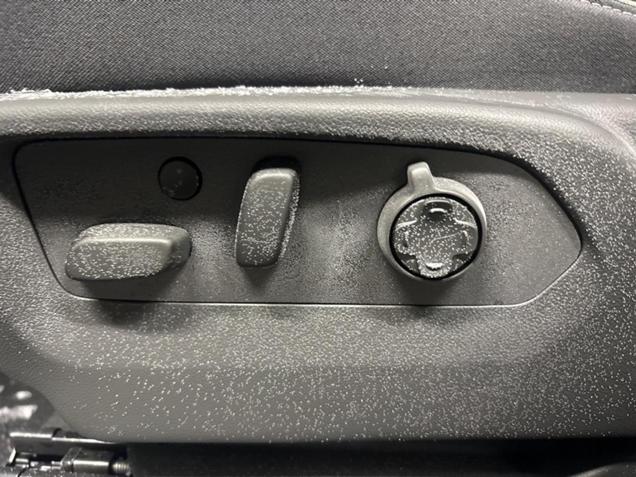 2026 Buick Envision Avenir  - Sunroof -  Cooled Seats Photo