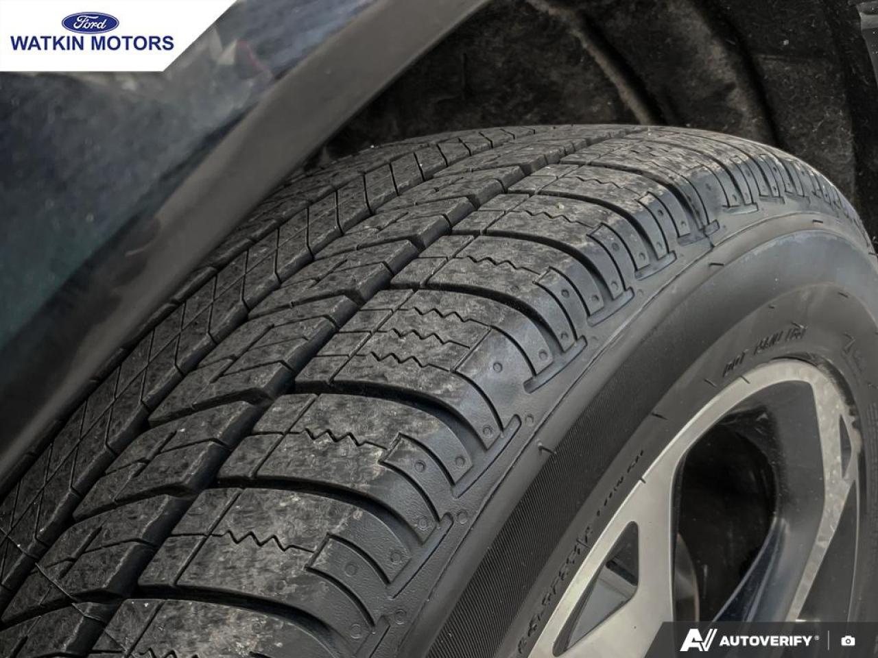 2024 Ford Escape ST LINE SELECT AWD Photo9