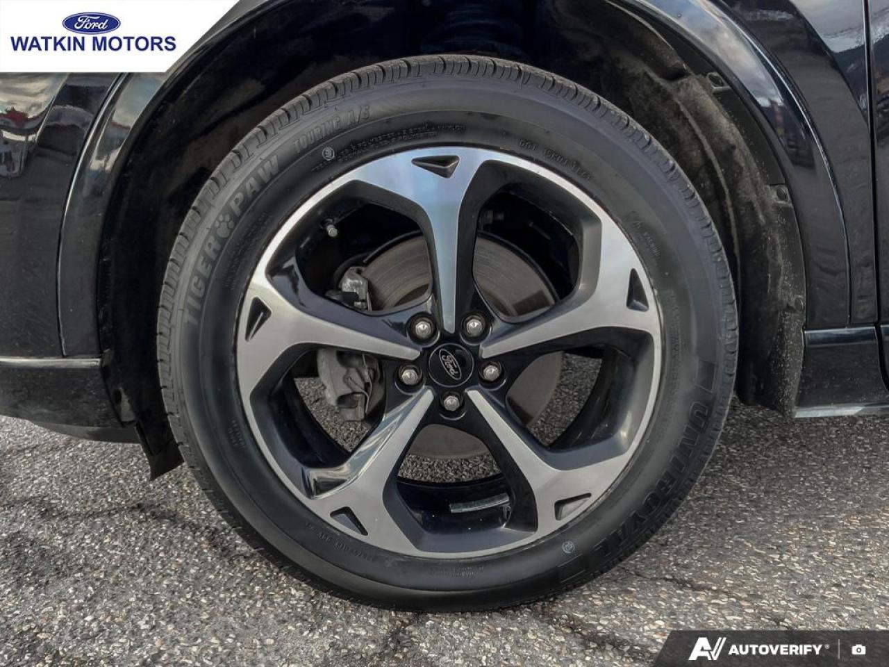 2024 Ford Escape ST LINE SELECT AWD Photo8