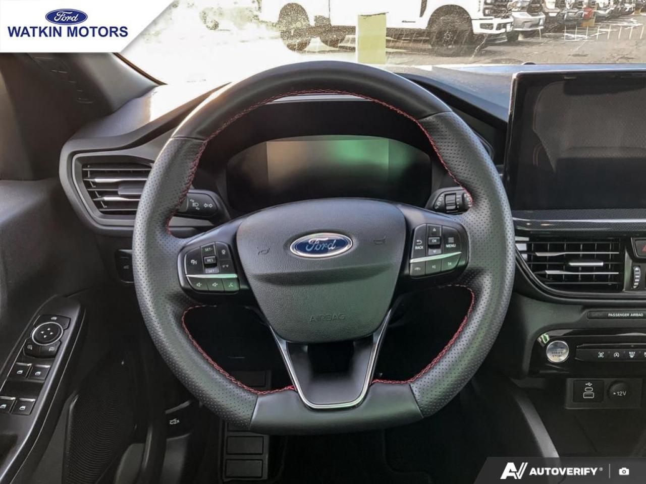 2024 Ford Escape ST LINE SELECT AWD Photo16