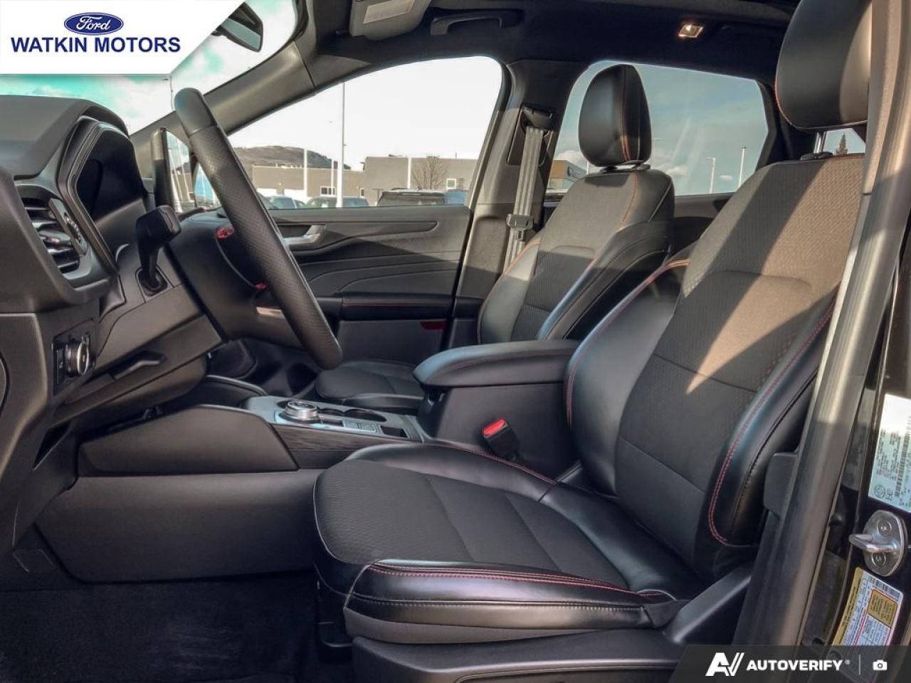 2024 Ford Escape ST LINE SELECT AWD Photo22