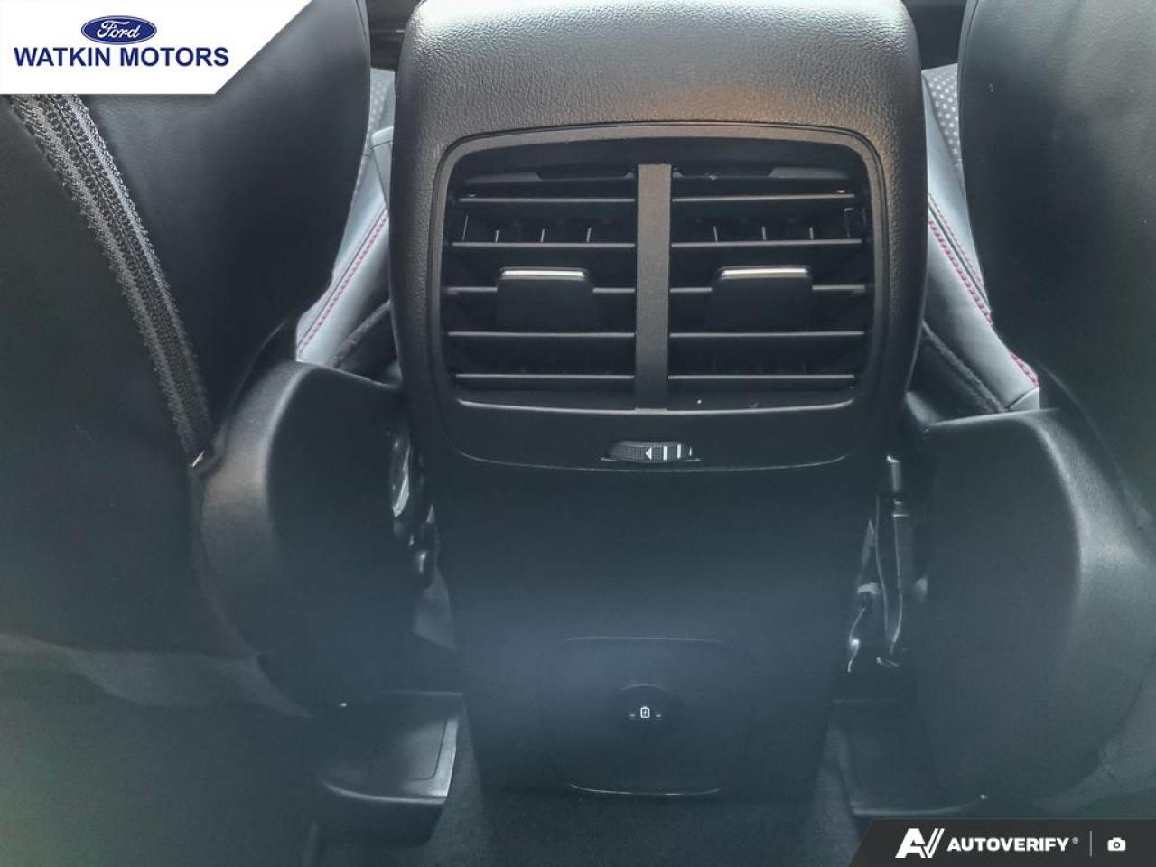 2024 Ford Escape ST LINE SELECT AWD Photo28