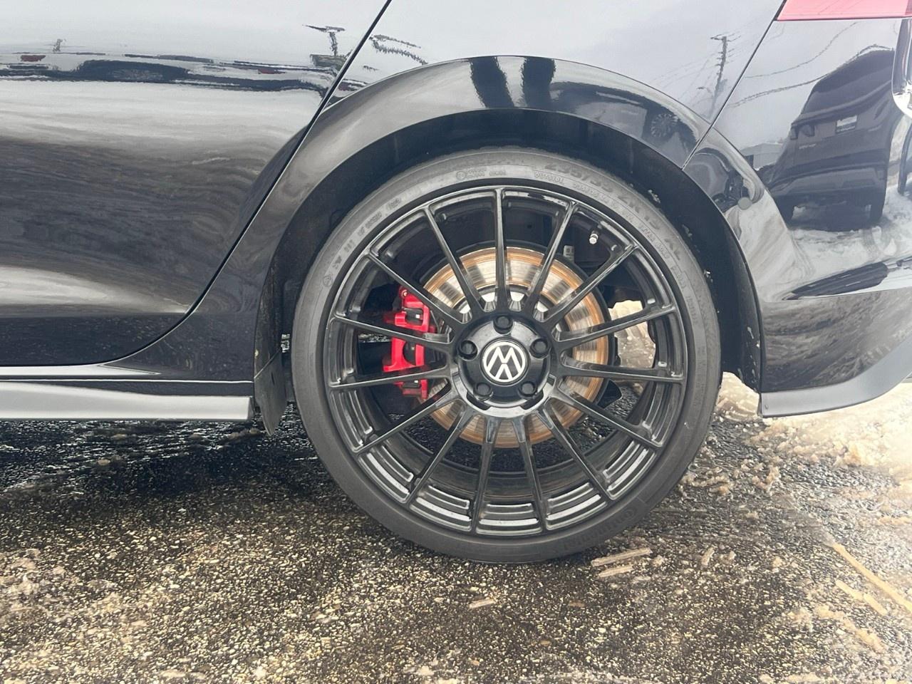 2024 Volkswagen Golf GTI 380 Performance Manual Photo