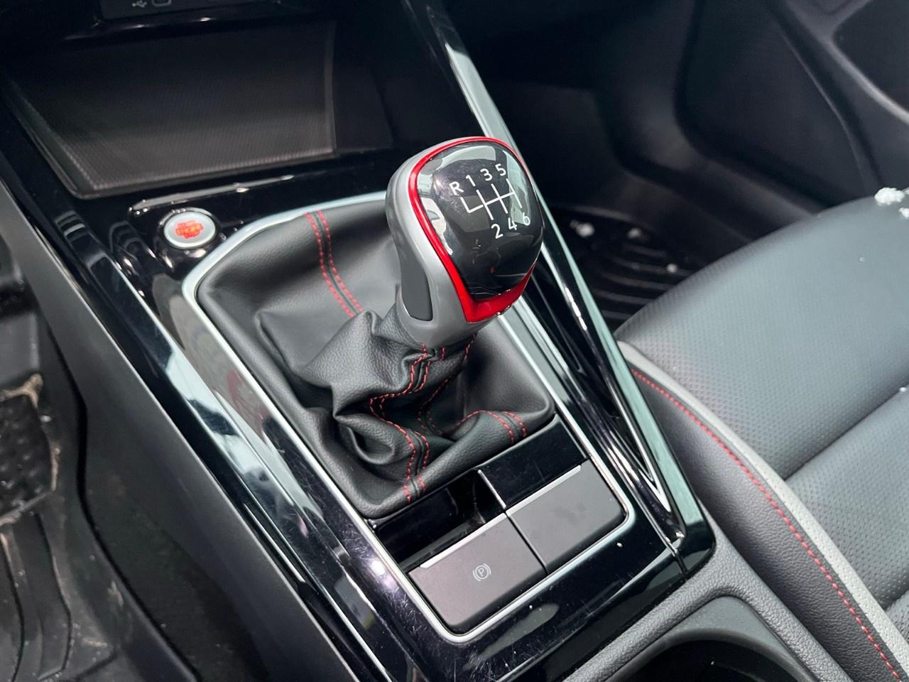 2024 Volkswagen Golf GTI 380 Performance Manual Photo