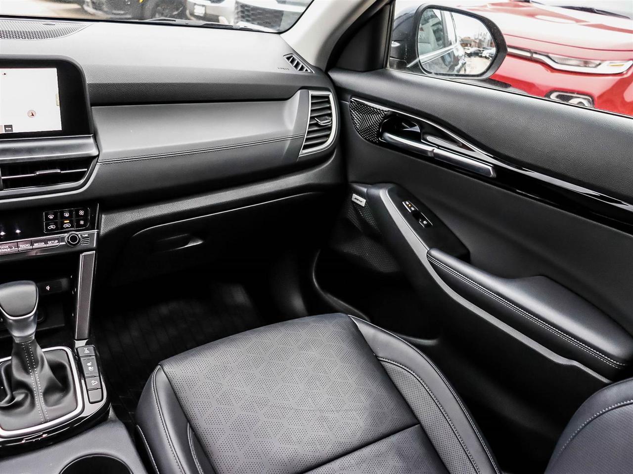 2025 Kia Seltos SX w/Black Interior Photo