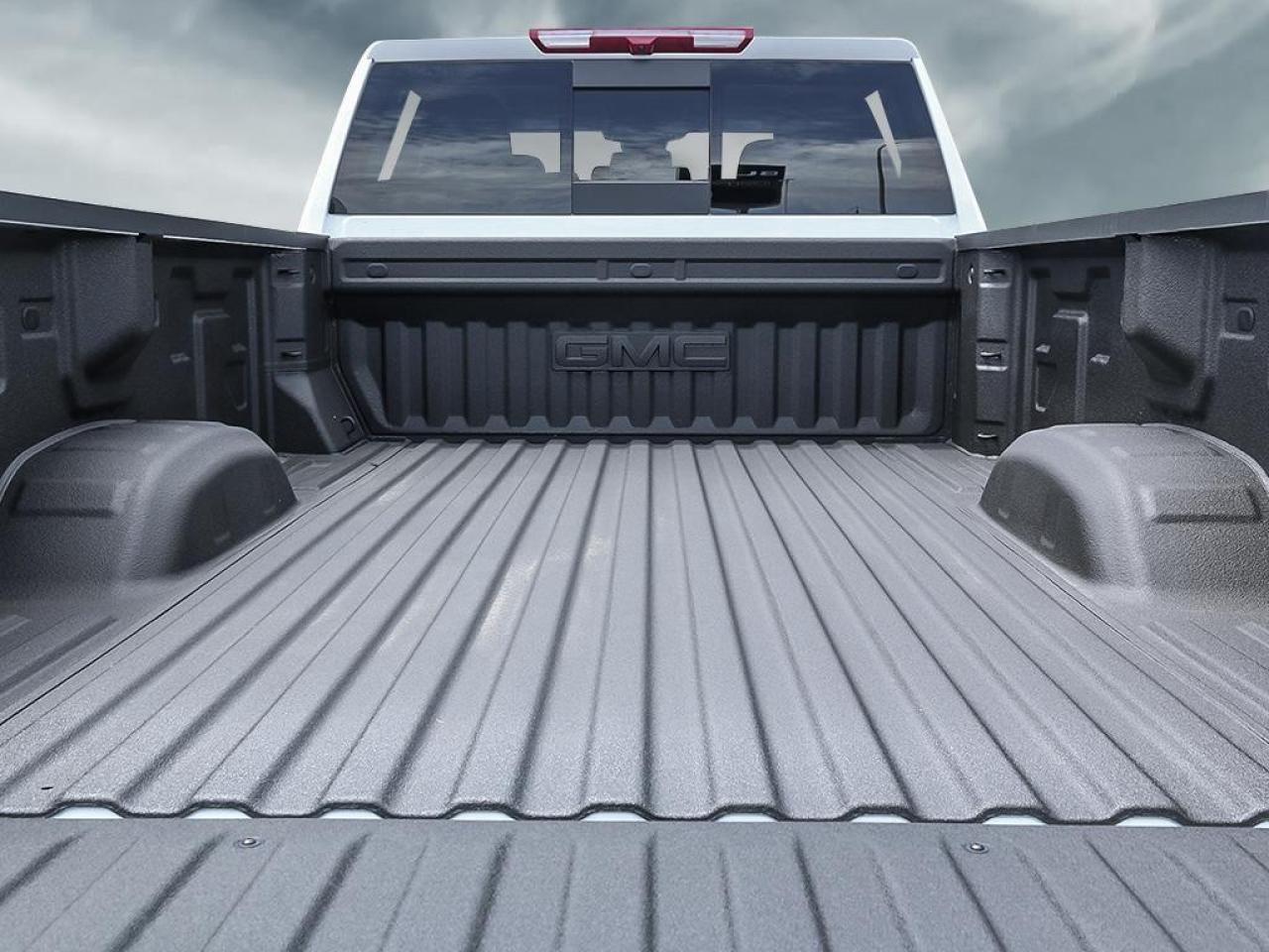 2025 GMC Sierra 2500 HD 4WD Crew Cab Standard Box SLT Photo