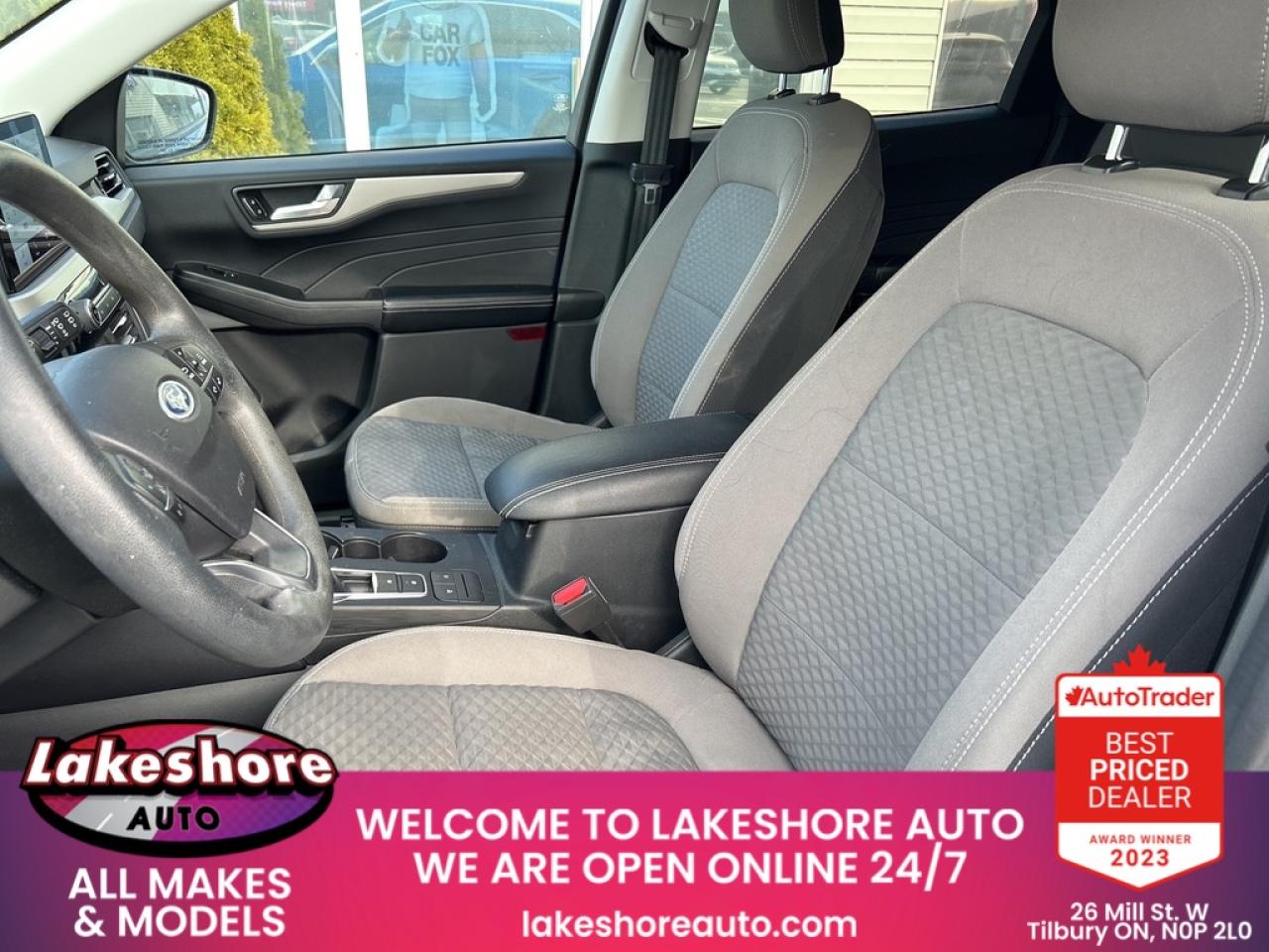 2021 Ford Escape SE Photo