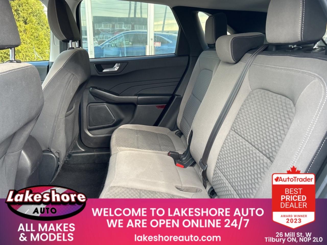 2021 Ford Escape SE Photo