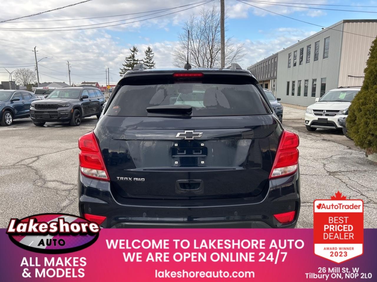 2021 Chevrolet Trax LT Photo2