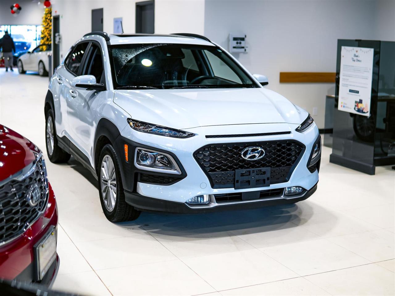 2020 Hyundai KONA LUXURY | AWD | LEATHER | SUNROOF | NO ACCIDENTS Photo3