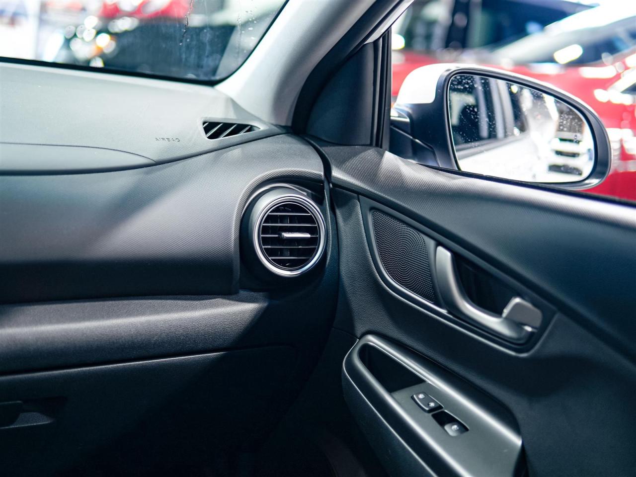 2020 Hyundai KONA LUXURY | AWD | LEATHER | SUNROOF | NO ACCIDENTS Photo