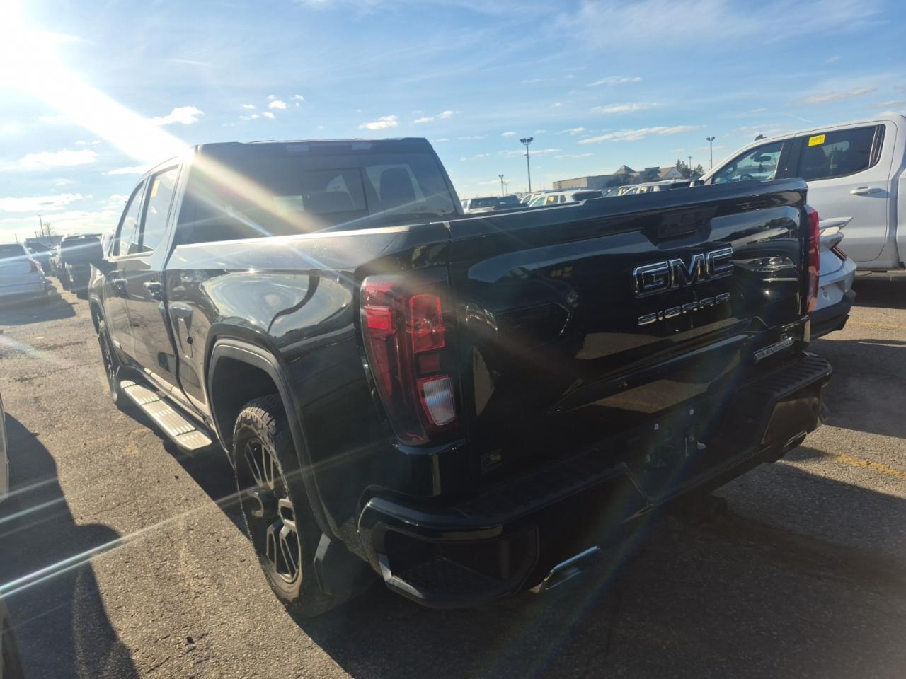2024 GMC Sierra 1500 Elevation | V8 | SUNROOF | LEATHER | PREMIUM PKG Photo