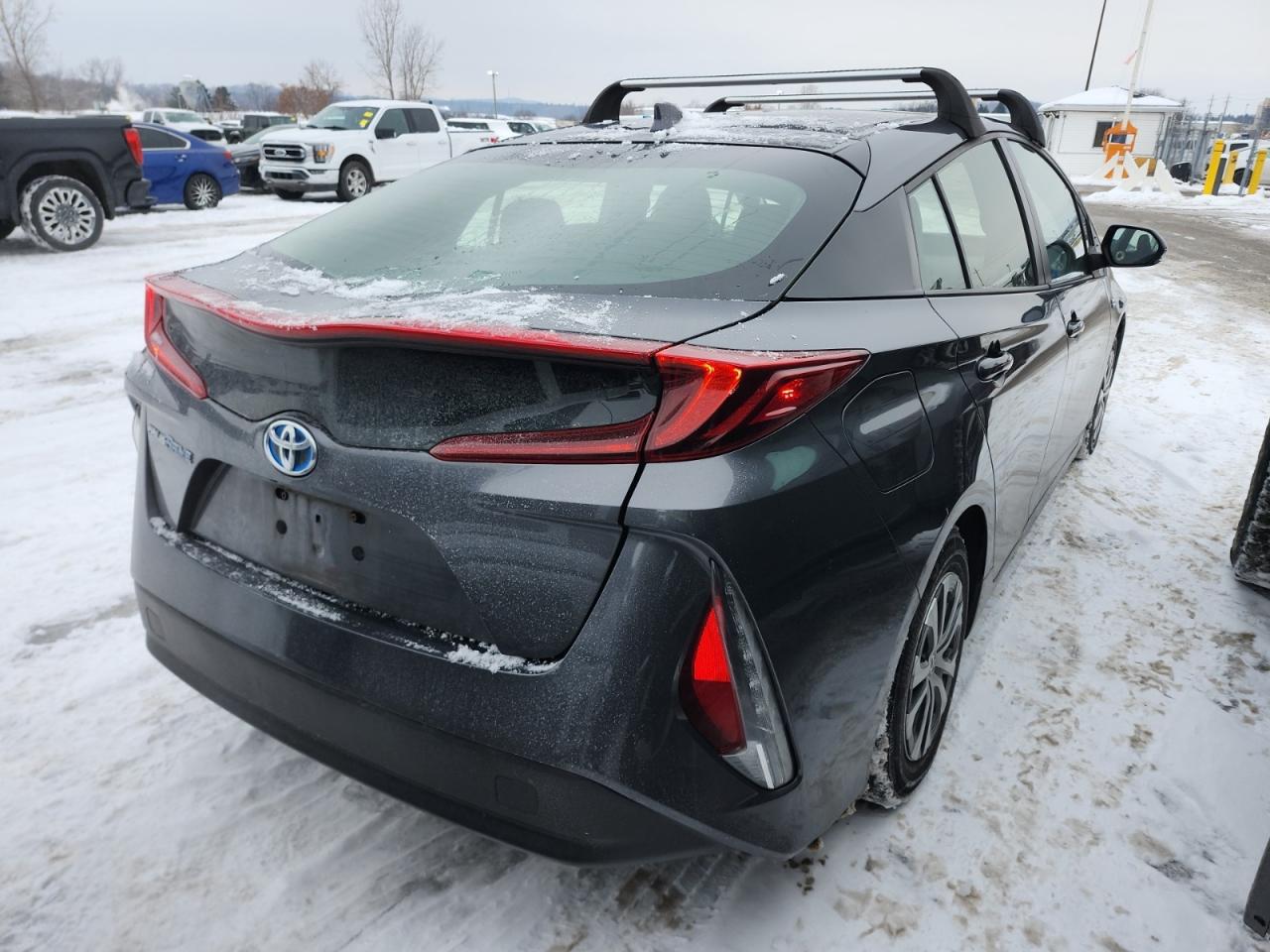 2021 Toyota Prius Prime UPGRADE | NO ACCIDENTS | LEATHER | LRG DISPLAY Photo