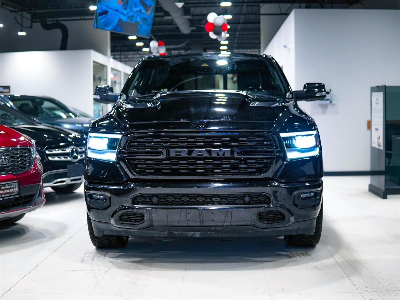 2022 RAM 1500 CREW CAB SPORT | 4X4 | LEVEL 2 | 5.7 HEMI Photo2