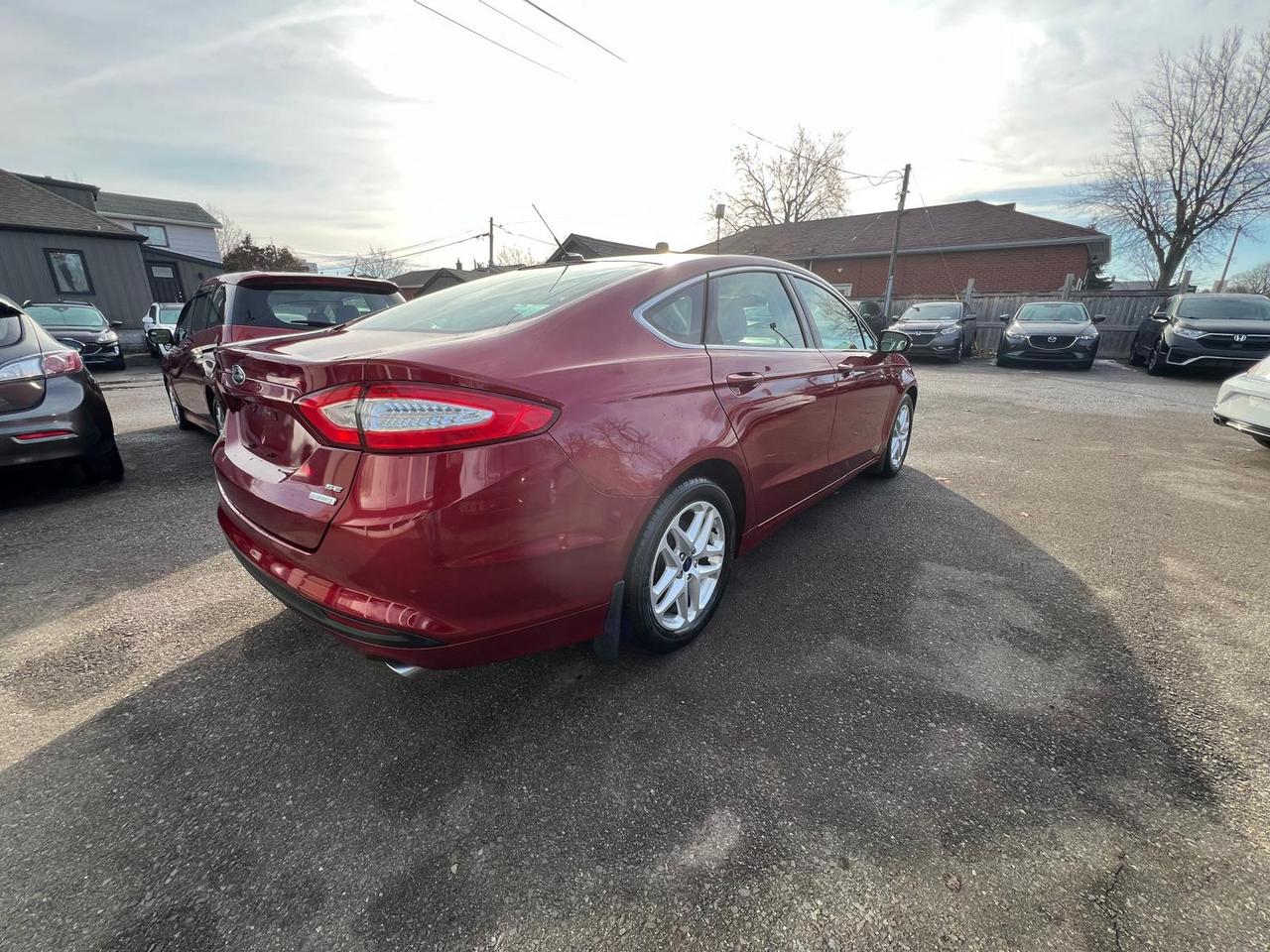 2016 Ford Fusion SE**LEATHER*LOW KMS** Photo