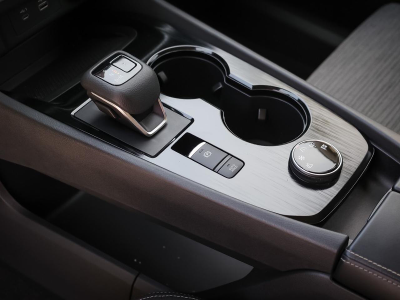 2023 Nissan Rogue SV Moonroof  - Moonroof -  Apple CarPlay - $200 B/W Photo