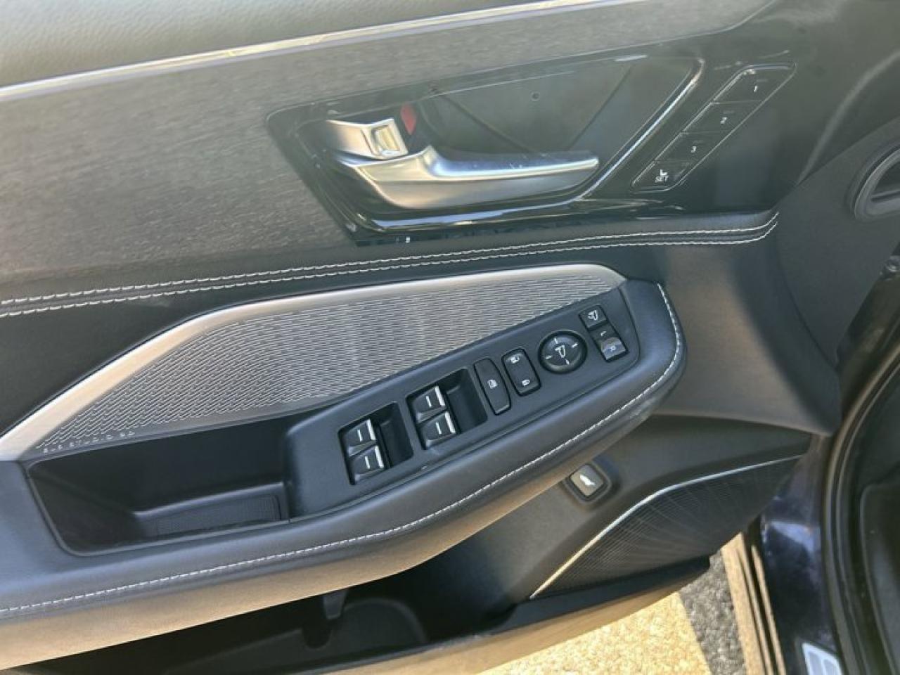 2022 Acura MDX Platinum Elite AWD| Panoramic Roof | Leather Seats | AC Seats | 360 Camera Photo