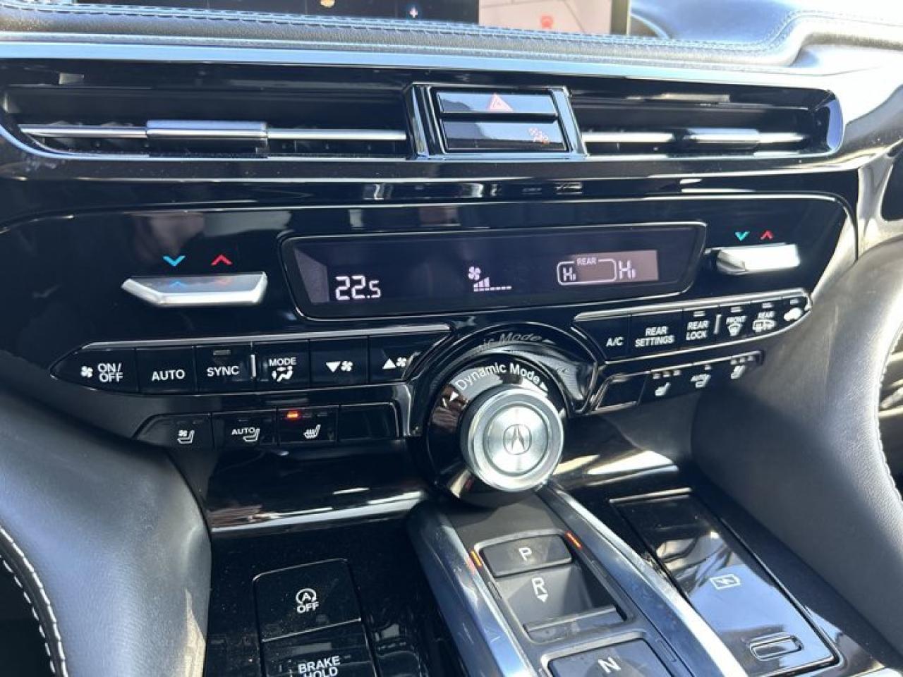 2022 Acura MDX Platinum Elite AWD| Panoramic Roof | Leather Seats | AC Seats | 360 Camera Photo