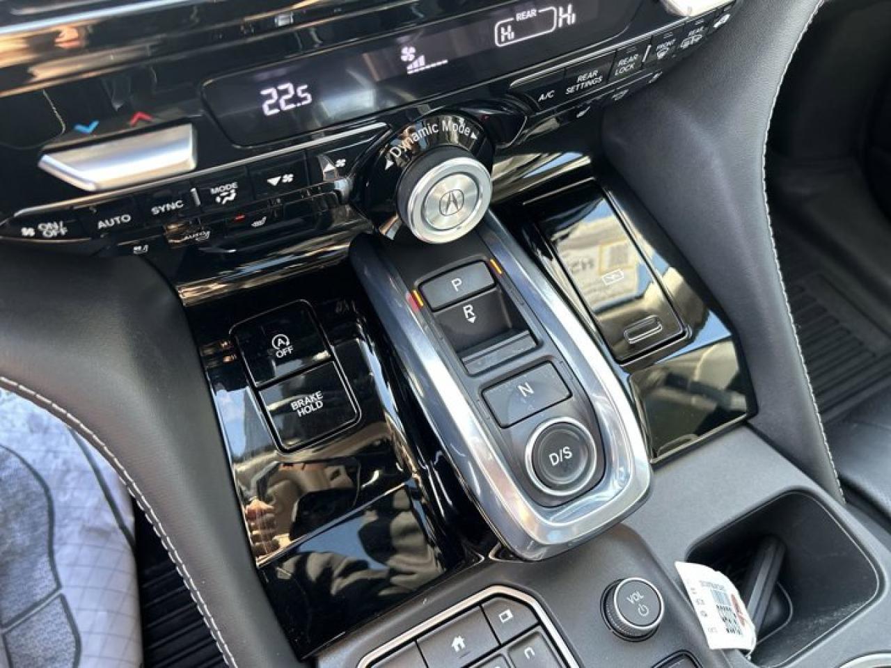 2022 Acura MDX Platinum Elite AWD| Panoramic Roof | Leather Seats | AC Seats | 360 Camera Photo