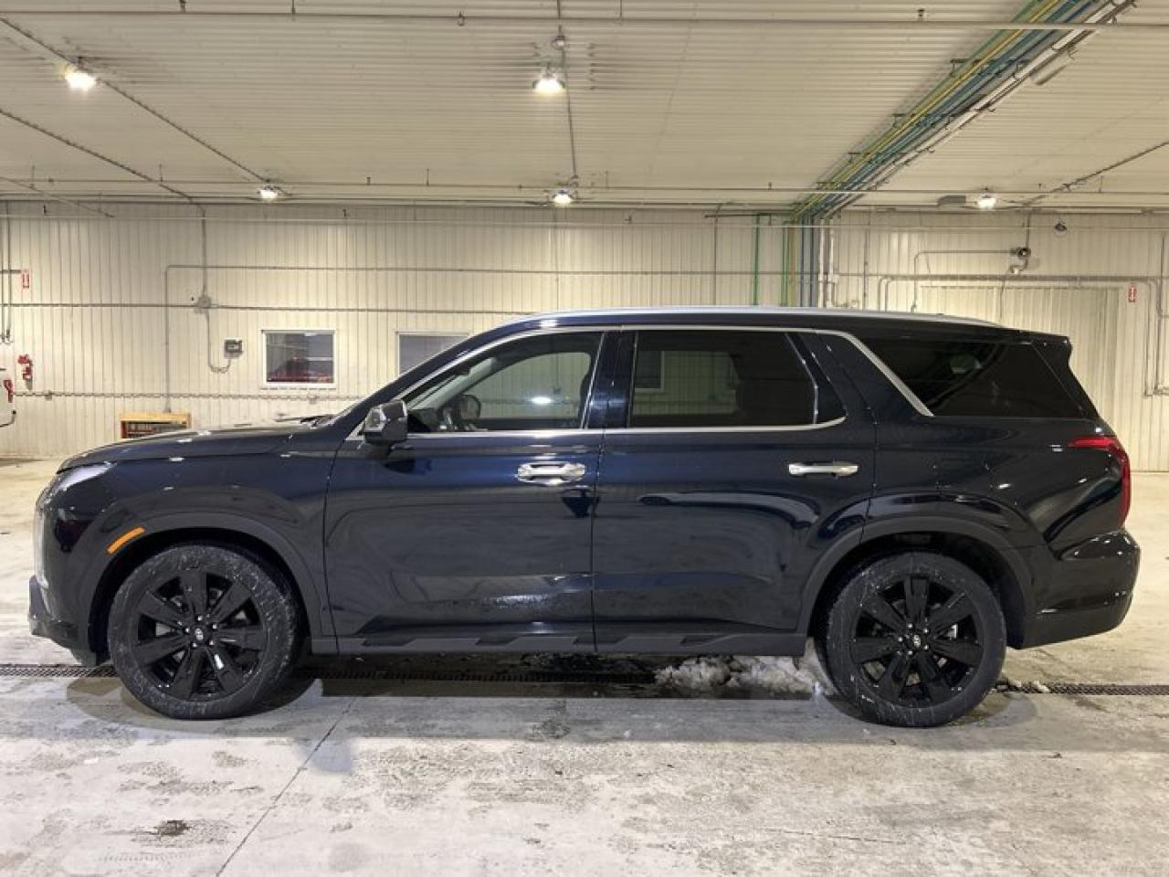 2023 Hyundai PALISADE Urban AWD | 2nd Row Captain Seats | 360 Camera | Remote Start Photo