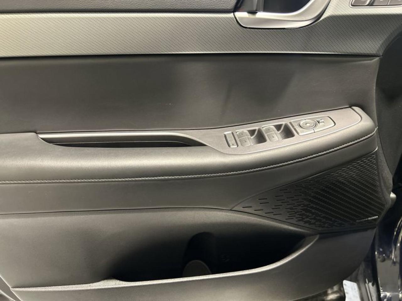 2023 Hyundai PALISADE Urban AWD | 2nd Row Captain Seats | 360 Camera | Remote Start Photo