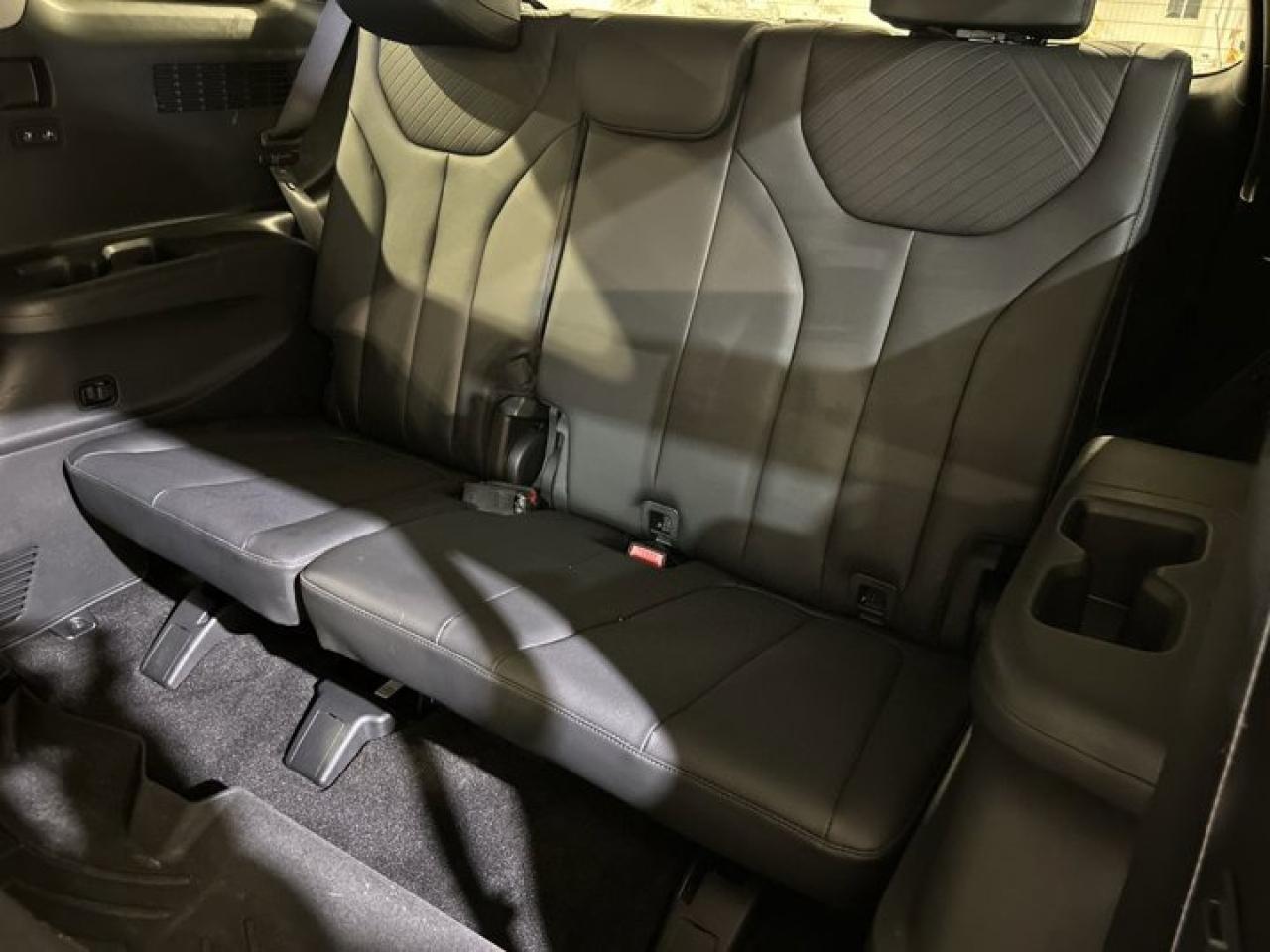 2023 Hyundai PALISADE Urban AWD | 2nd Row Captain Seats | 360 Camera | Remote Start Photo