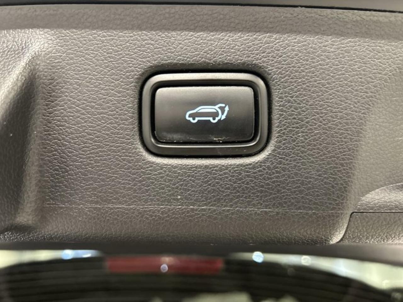 2023 Hyundai PALISADE Urban AWD | 2nd Row Captain Seats | 360 Camera | Remote Start Photo