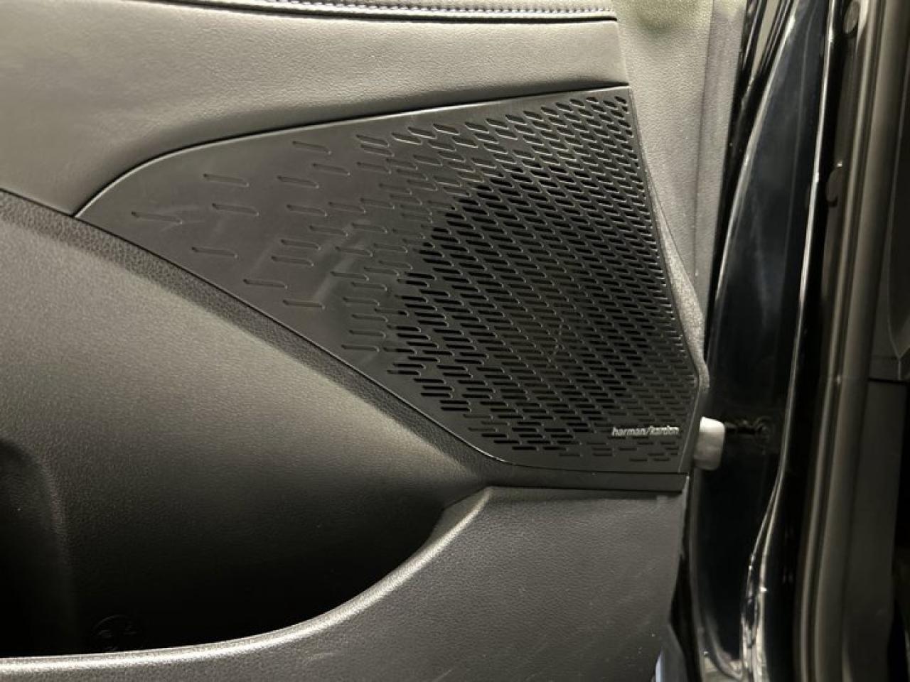 2023 Hyundai PALISADE Urban AWD | 2nd Row Captain Seats | 360 Camera | Remote Start Photo