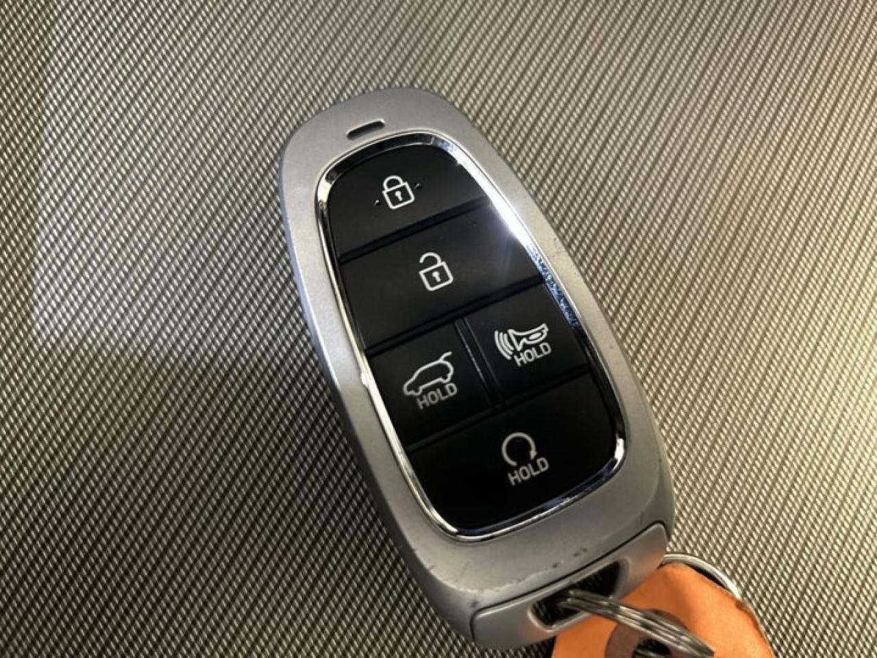 2023 Hyundai PALISADE Urban AWD | 2nd Row Captain Seats | 360 Camera | Remote Start Photo