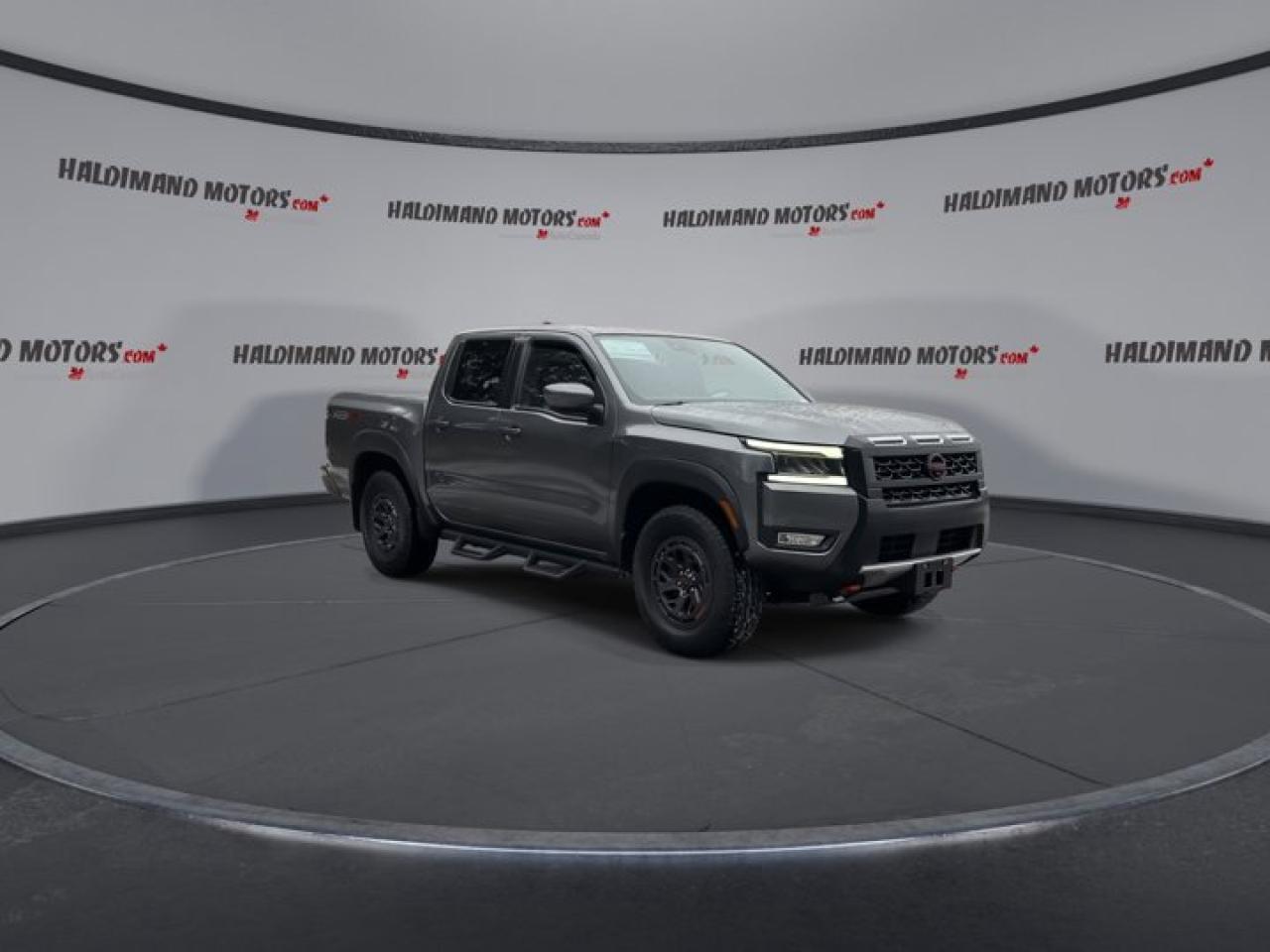 2025 Nissan Frontier PRO-4X Crew | 360 Camera | Sunroof | Heated Seats Photo2