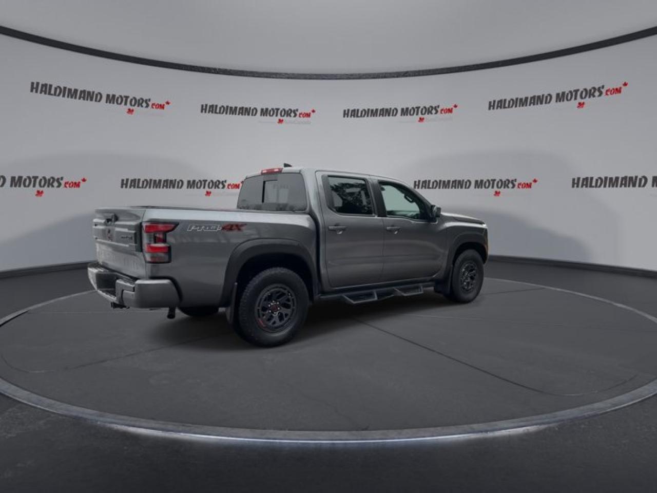 2025 Nissan Frontier PRO-4X Crew | 360 Camera | Sunroof | Heated Seats Photo