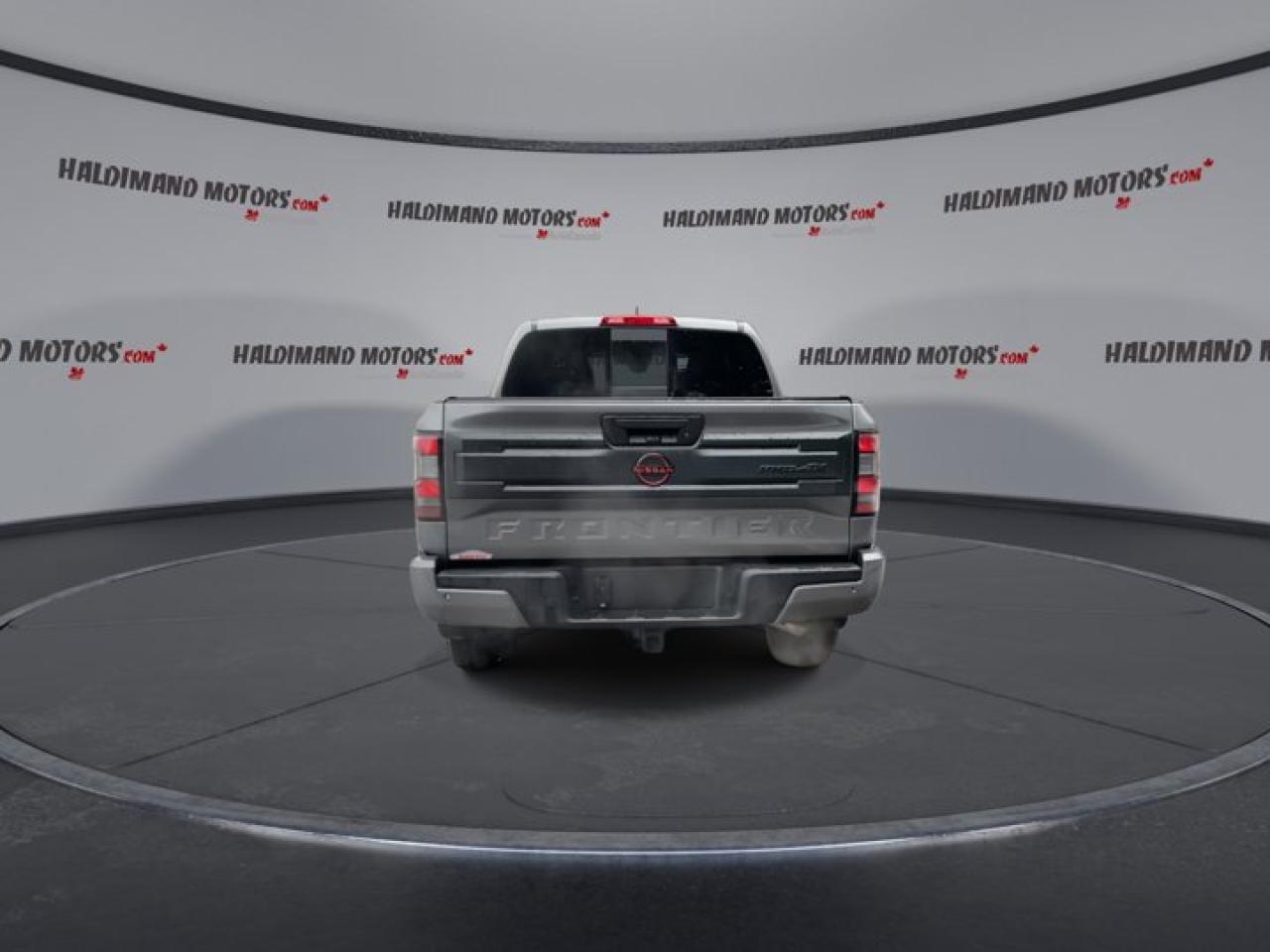 2025 Nissan Frontier PRO-4X Crew | 360 Camera | Sunroof | Heated Seats Photo