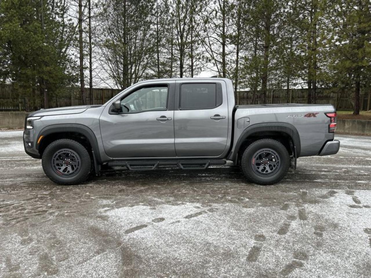 2025 Nissan Frontier PRO-4X Crew | 360 Camera | Sunroof | Heated Seats Photo