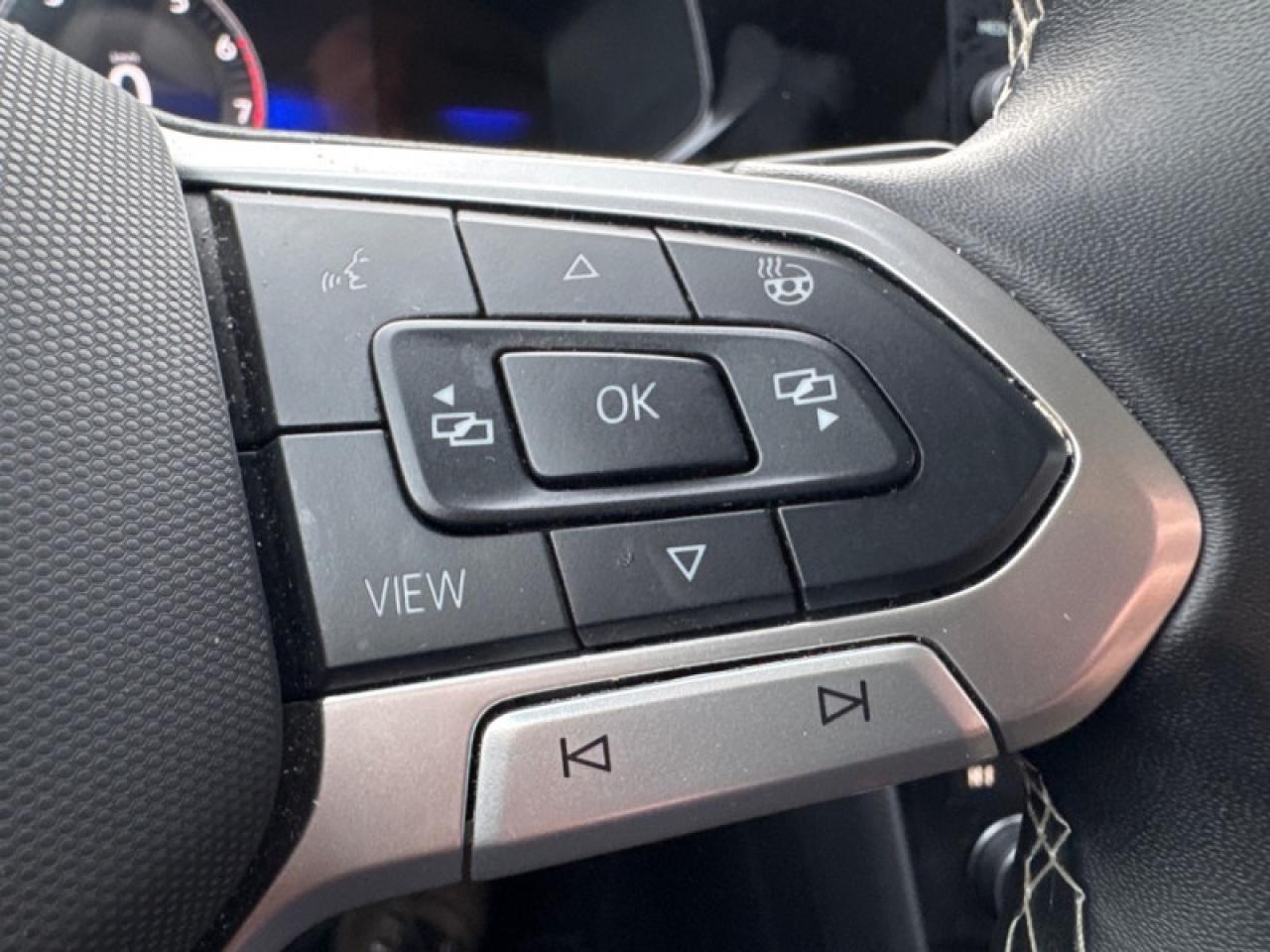 2024 Volkswagen Taos Comfortline 4MOTION  -  Heated Seats Photo