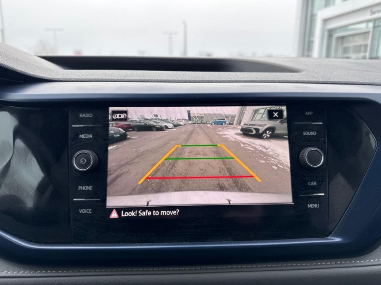 2024 Volkswagen Taos Comfortline 4MOTION  -  Heated Seats Photo