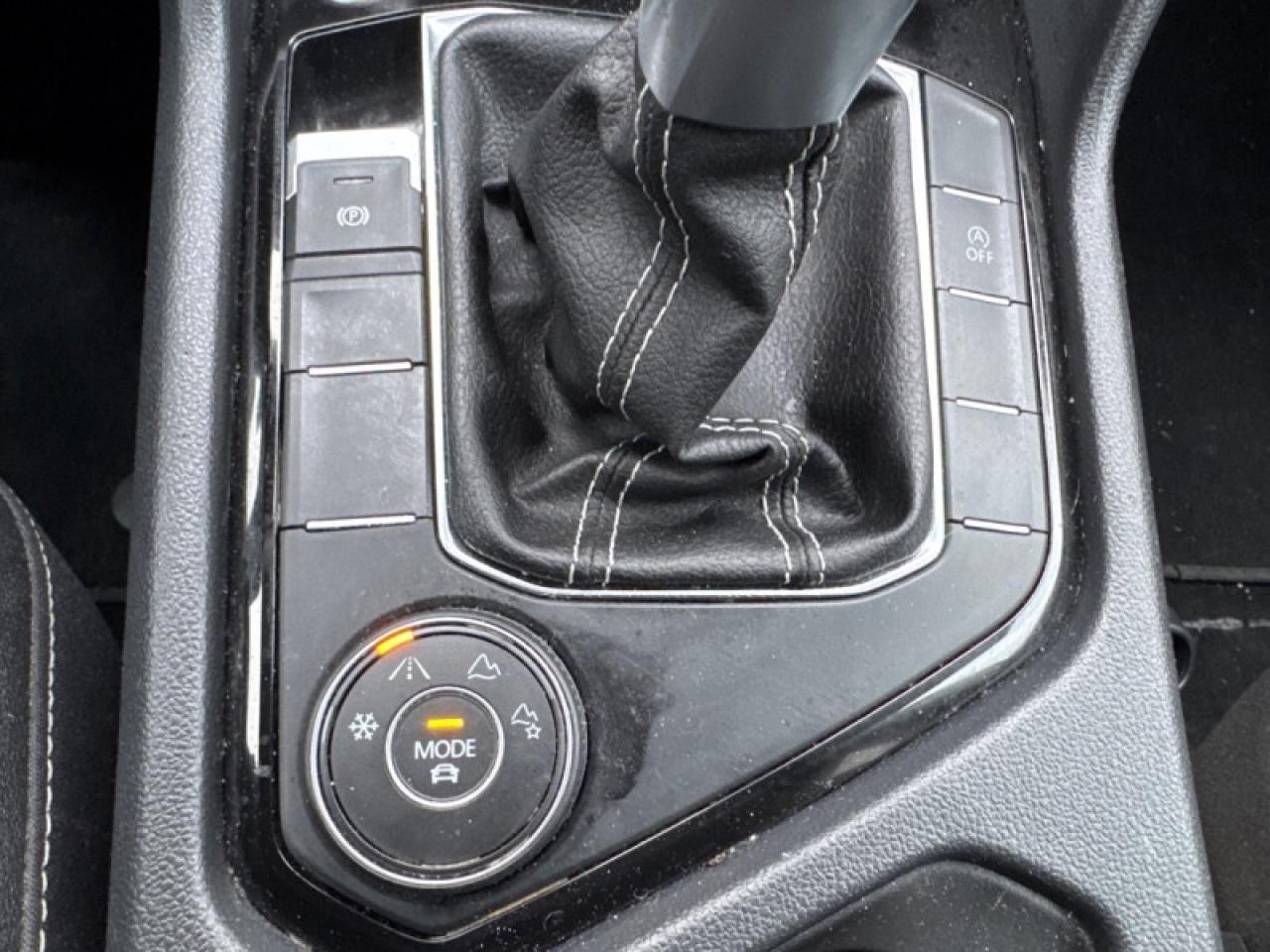 2024 Volkswagen Taos Comfortline 4MOTION  -  Heated Seats Photo