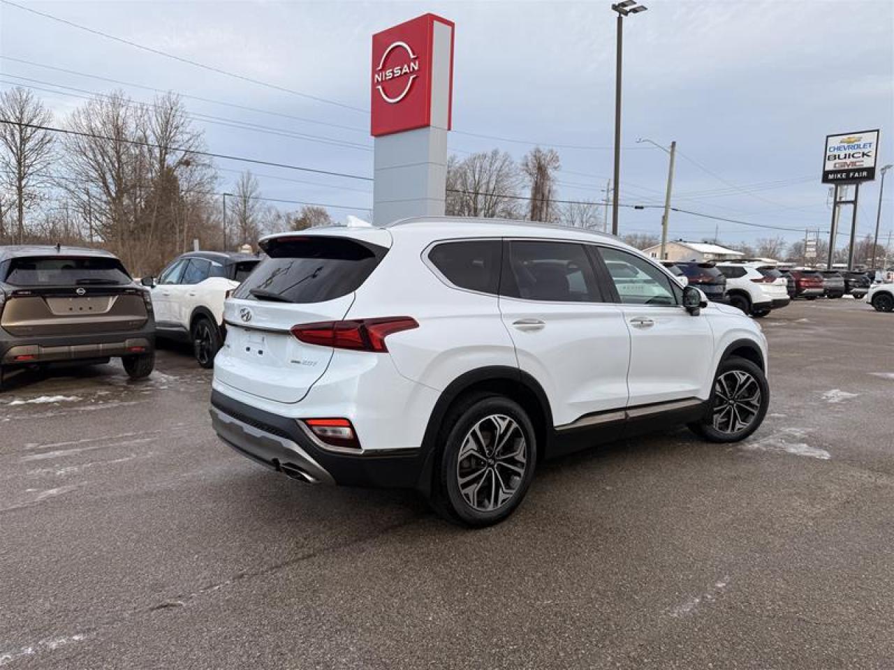 2020 Nissan Santa Fe Ultimate AWD 2.0T Photo4