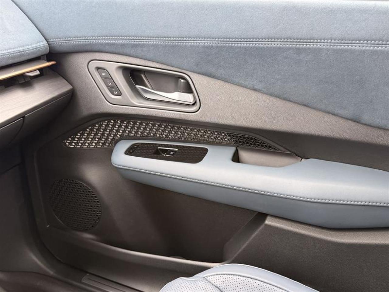 2025 Nissan Ariya EVOLVE+ e-4ORCE AWD Photo