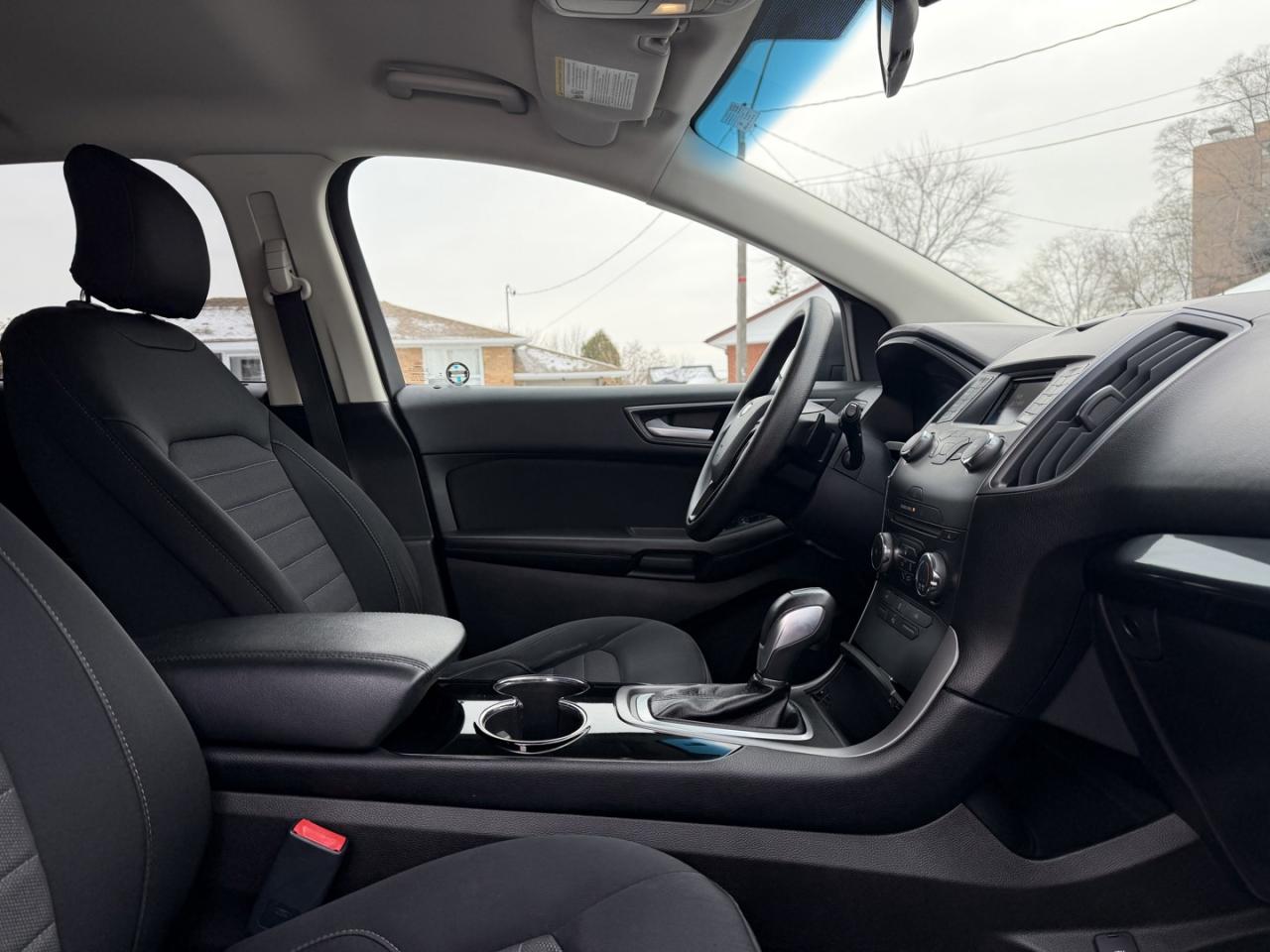 2015 Ford Edge SE FWD Photo