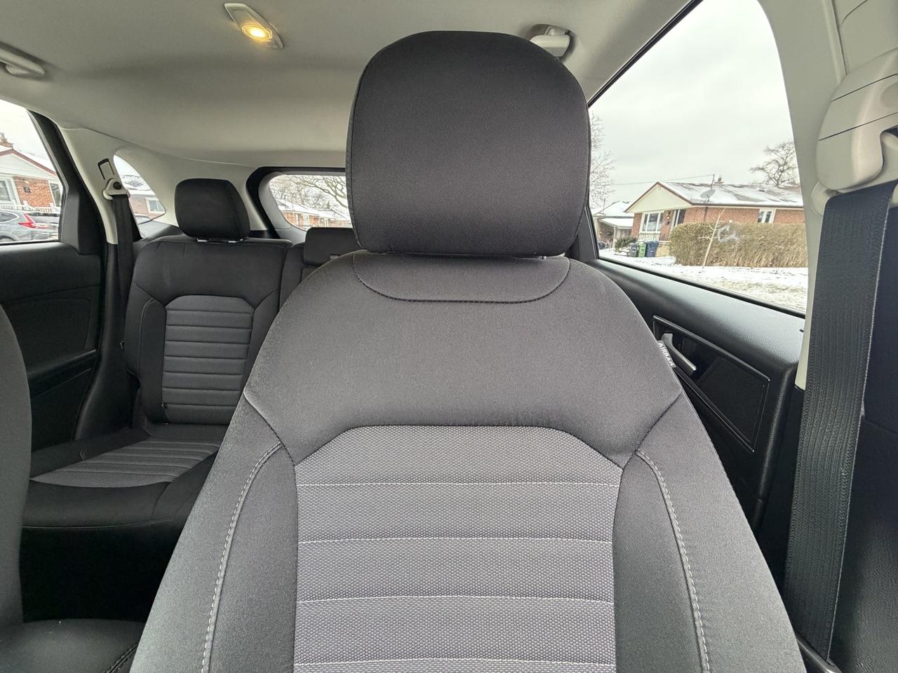 2015 Ford Edge SE FWD Photo