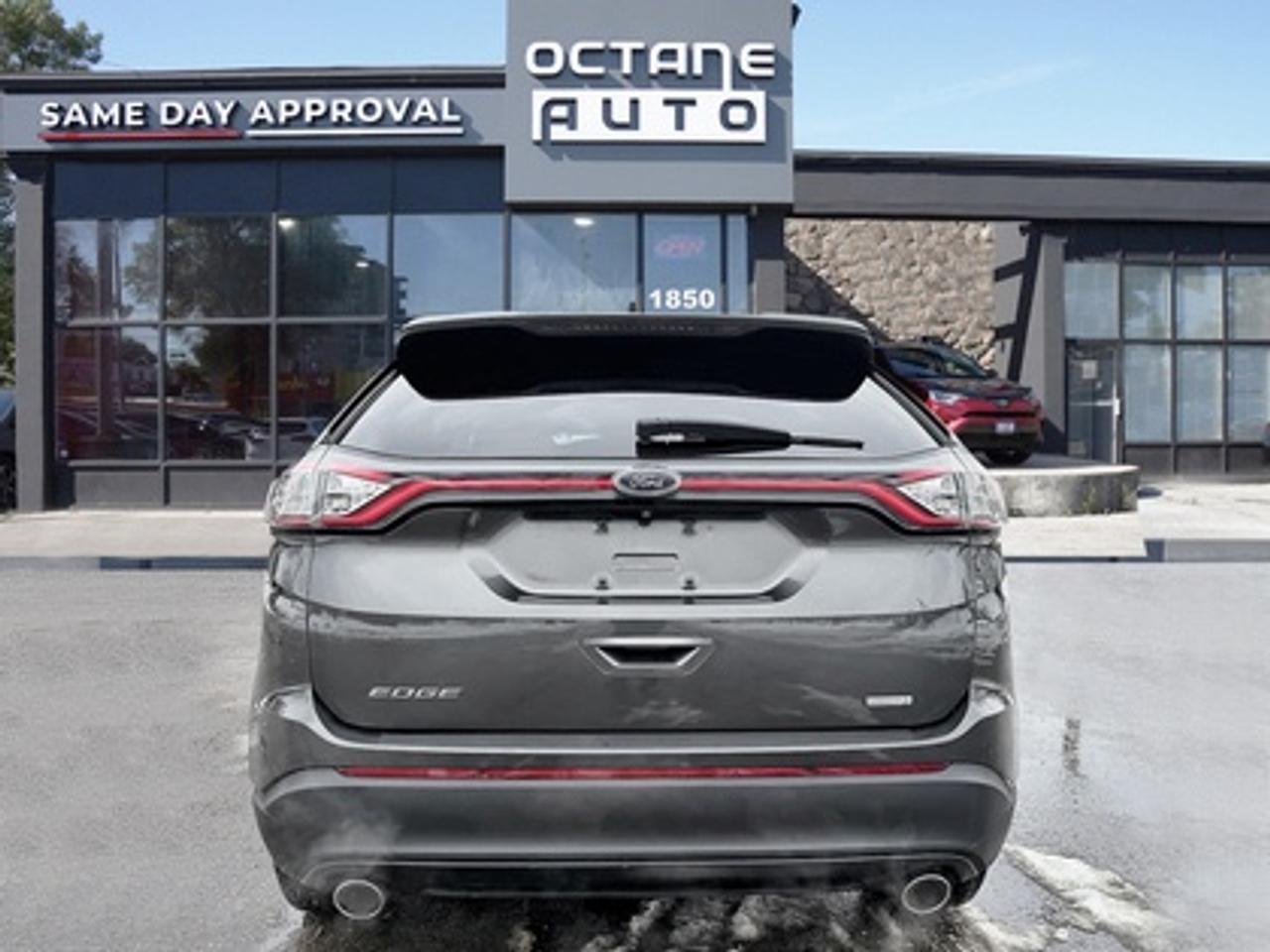 2015 Ford Edge SE FWD Photo